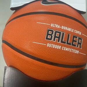 Nike Outdoor Basketball Baller Full Size Ball 29.5”